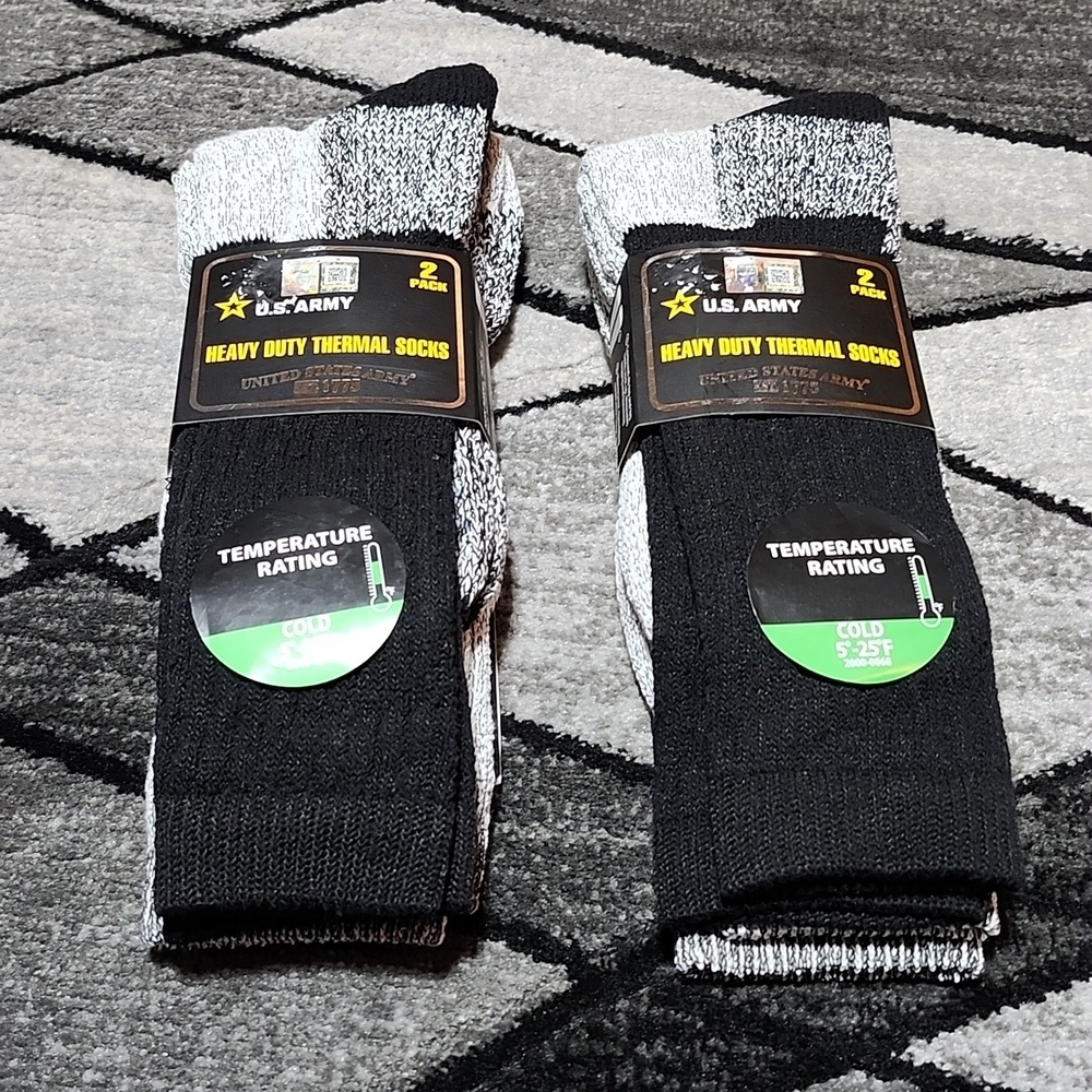 US ARMY HEAVY DUTY THERMAL COLD TEMP. RATING MEMORY-KNIT SOCKS